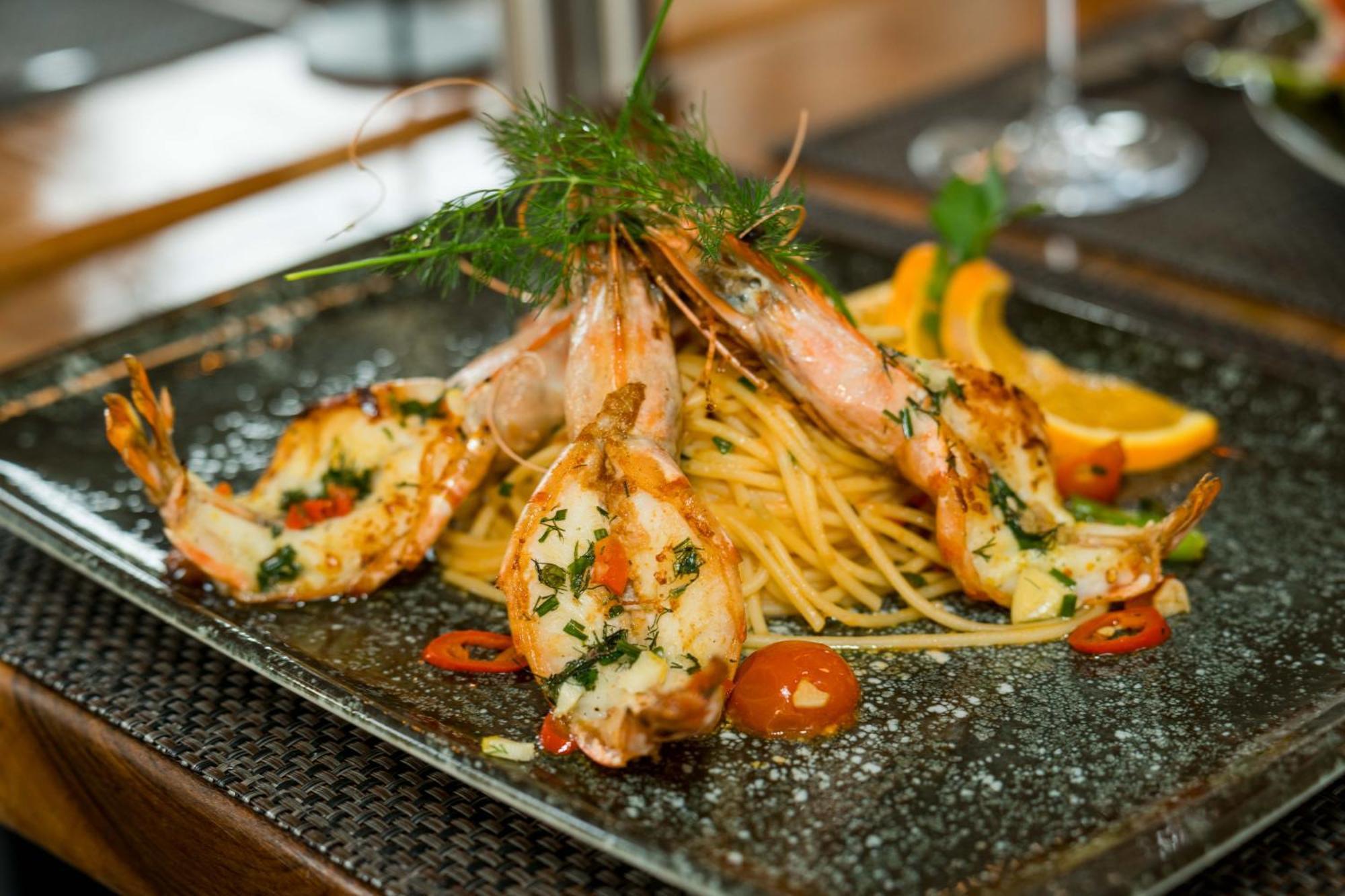 Roca Restaurant Und Hotel Bommersheim エクステリア 写真