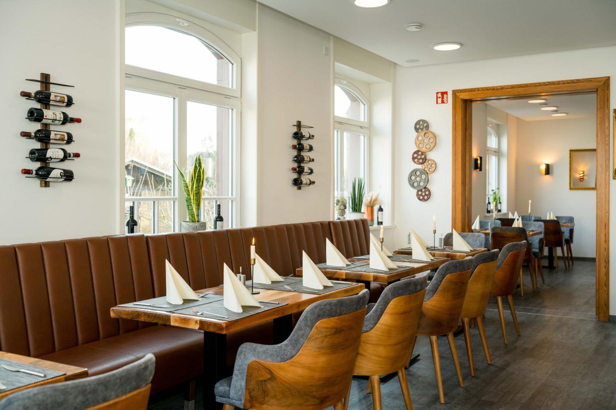 Roca Restaurant Und Hotel Bommersheim エクステリア 写真